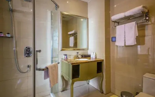 Wenzhou Lima Business Hotel (Binhai Industrial Park Branch, Wenzhou Longwan Airport)