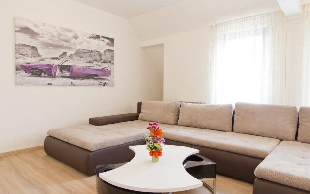 Отель Vitosha Downtown Apartments Болгария, София - отзывы, цены и фото номеров - забронировать отель Vitosha Downtown Apartments онлайн комната для гостей