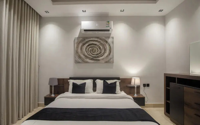 Luxurious Two Bedroom Apartment Al malqa