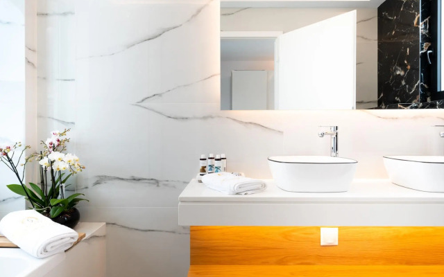 Sardines Luxury Villa 2