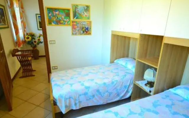 Luxurious Holiday Home in Montignoso with Garden