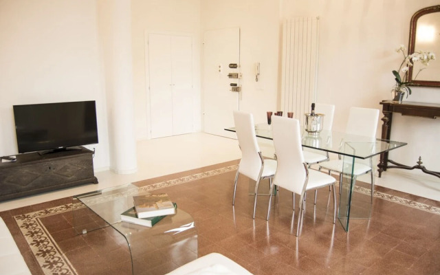 Numero 12 White Home 14