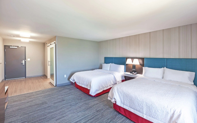 Hampton Inn Gardner Conference  Center
