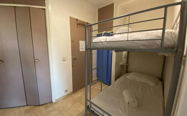 Nice studio with garden and parking - Near beach