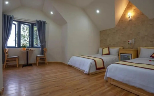 Dalat Hoa Nang Hotel
