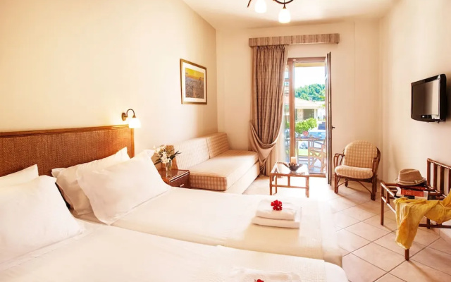 Paralio Hotel