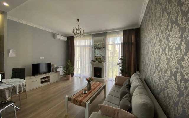 Pushkin street, 2 bedrooms New Euro Renovated, Modern apartment PU524