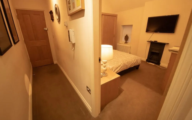 Centrally Located Modern Apartment in Llandudno
