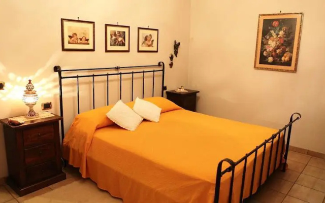 Villa Naira B&b