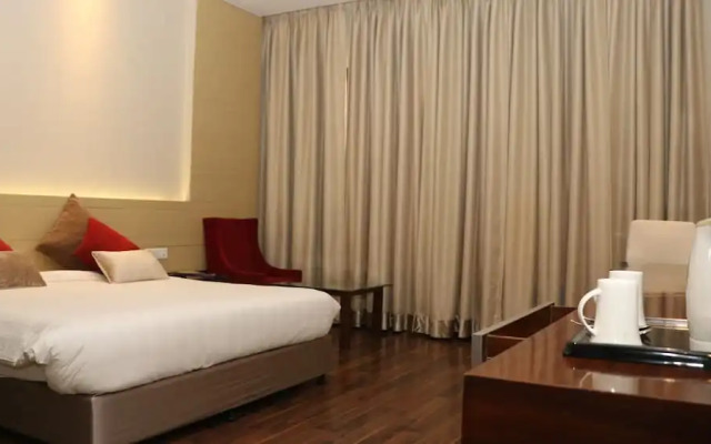 Hotel Lakhdatar