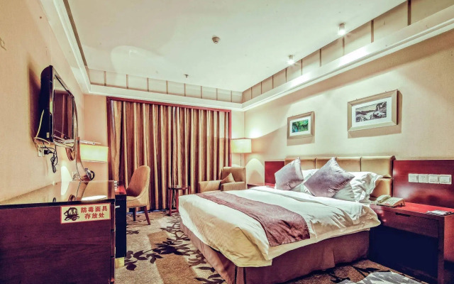 Fengyan Jianguo Hotel