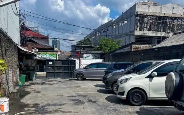 Taisir Residence Near Palmerah Mitra RedDoorz