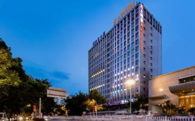 YUN SHANG LUOLUO Hotel(Wenzhou Liushi)