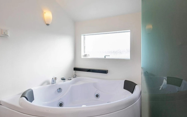 Pleasant Holiday Home in Hjorring With Whirlpool