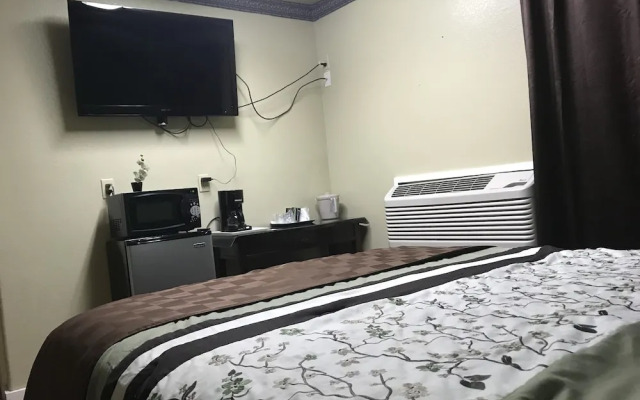 Outpost Motel