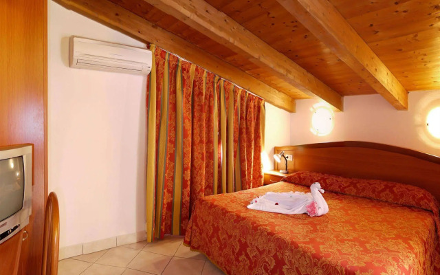 Hotel Beach 2
