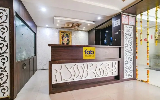Fabhotel Shivam Palace I