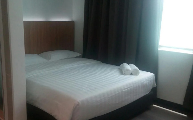 Place2Stay Gong Badak