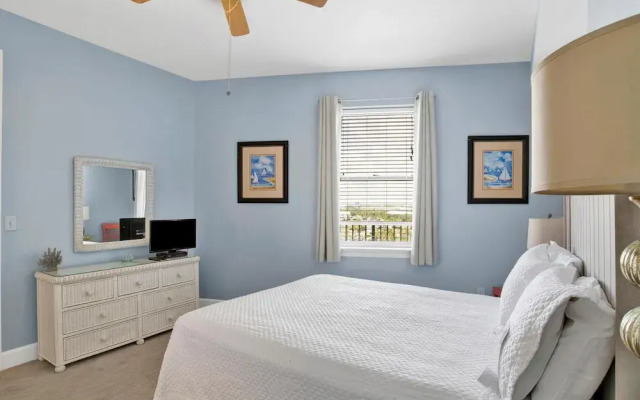 Grand Pointe 602