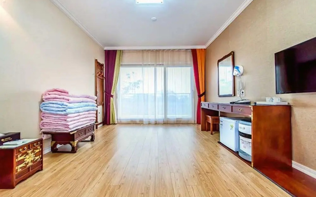 Hotel Pearly Plus