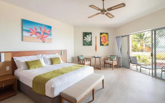 Moana Sands Lagoon Resort - Adults Only