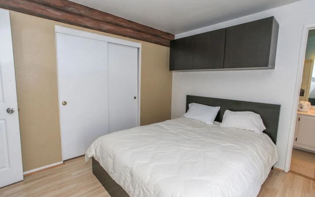 Adi Boulder Condo