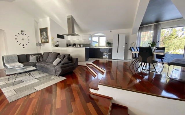 Stunning 3-bedroom Villa With a Private Pool-pula