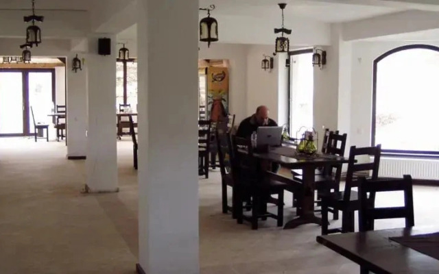 Pension Taverna Pietrei Craiului