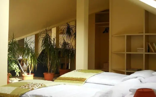 Nocleg Baśniowy Bed&Breakfast