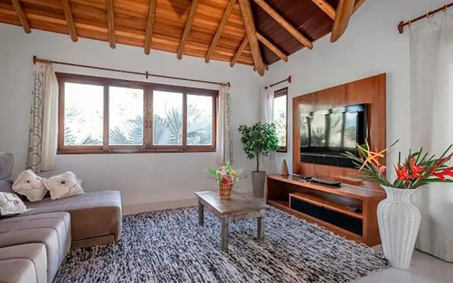 Casa de alto padrao com lazer completo em Trancoso