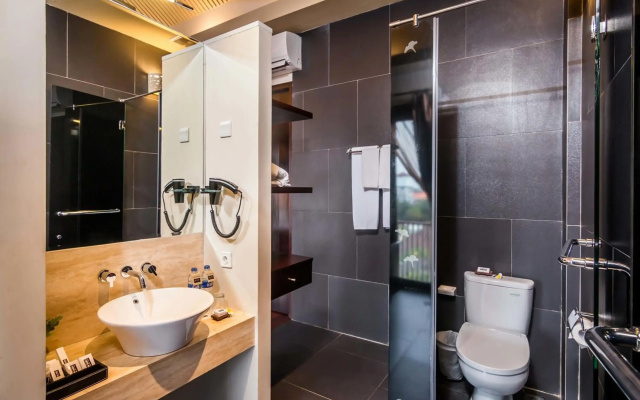 18 Suite Villa Kuta