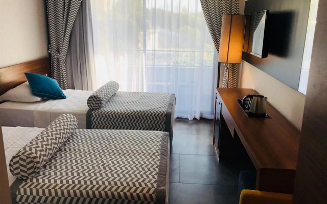 Floria Beach Hotel