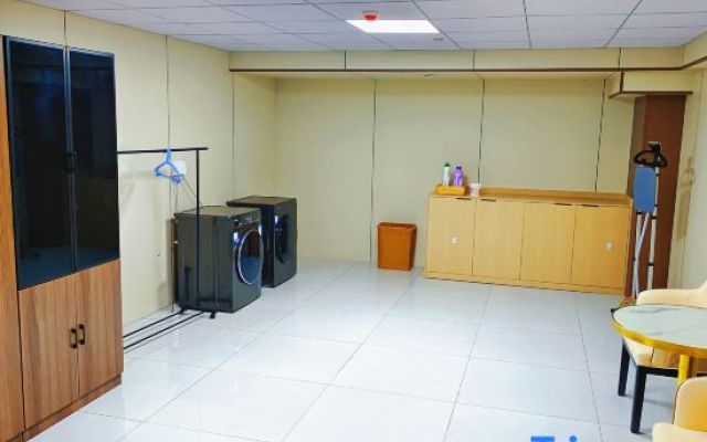 Silver Plaza Joy Select Hotel (Penglai Branch)