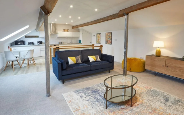 Host Stay Apartment C Cornerhouse Apartments