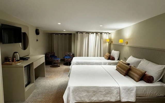 Dove Hotel