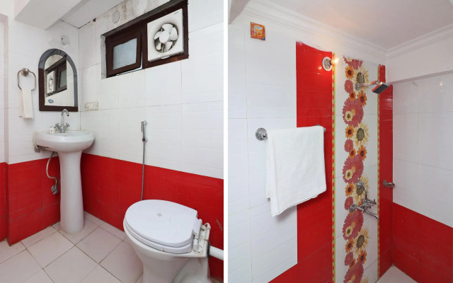 OYO 13654 Krishiv Residency