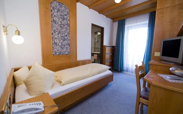 Hotel Kristall