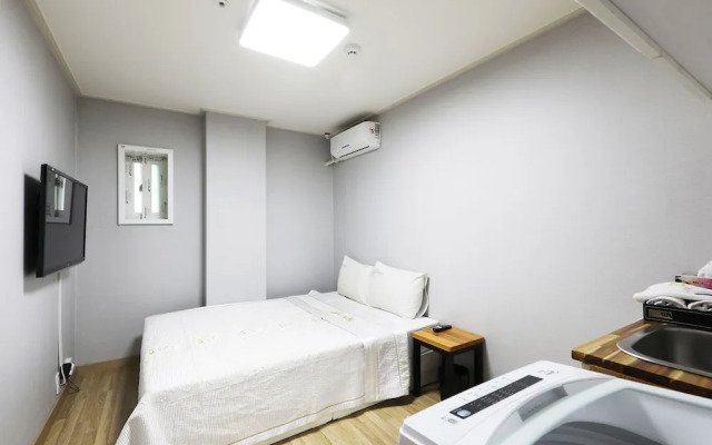 Economy Hotel
