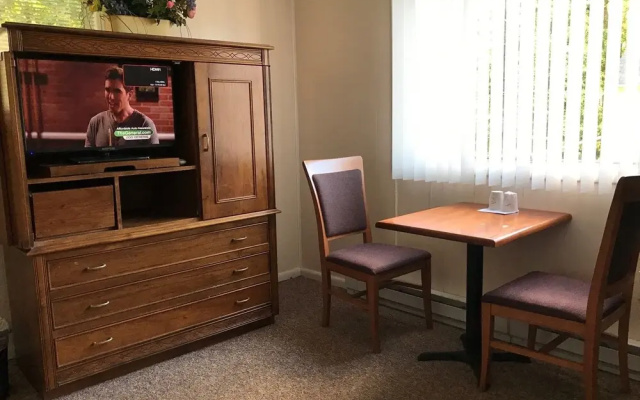 Country Place Inn And Suites