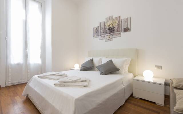 Апартаменты Milan Royal Suites & Luxury Apartments вид на фасад