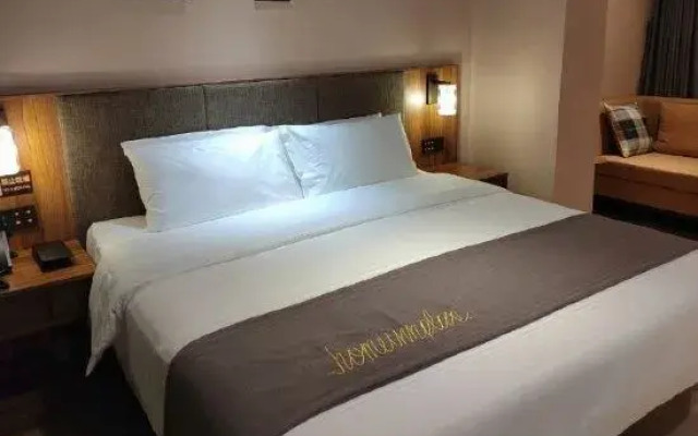 Homeinn Plus Hotel (Langfang Dacheng Jinbao Road)