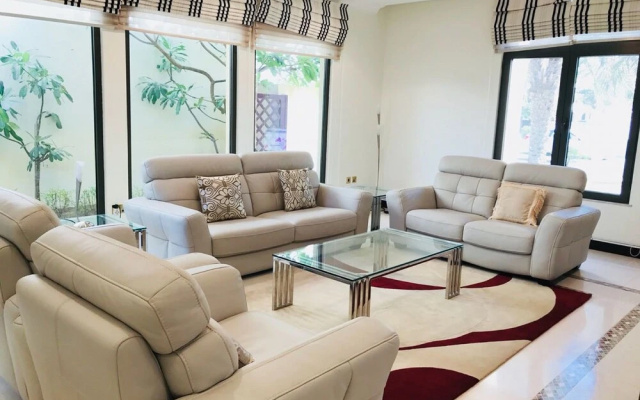 Short Booking - Luxury Albergo Villa