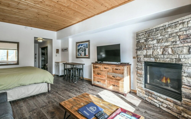 Gateway Lodge 5051 by Summitcove Vacation Lodging