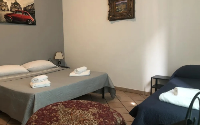 Parisa Suite