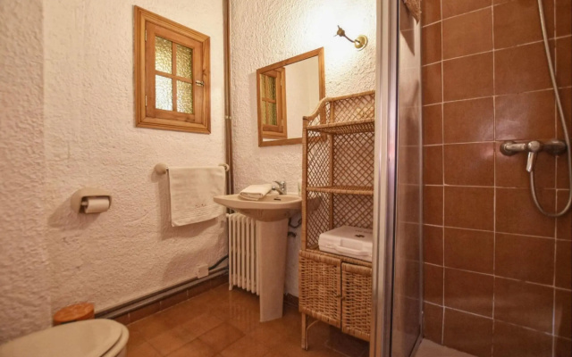 Vintage Holiday Home with Private Pool in Buger