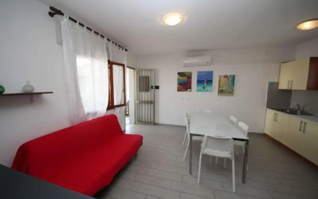 Charming Apartment With AC, Garden and Parking