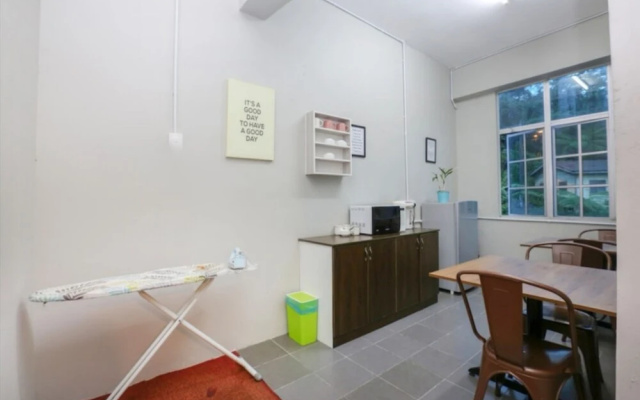 Hotel O Bed Station Guest House Dormitory