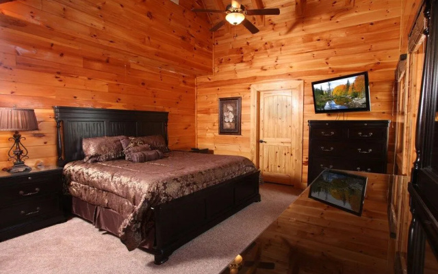 Serenity Mountain Pool Lodge