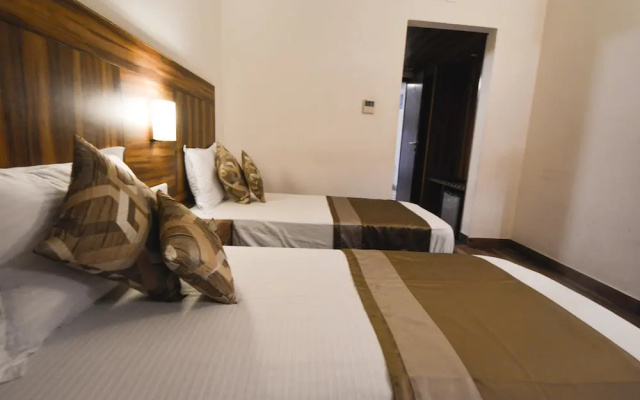 Hotel Janhvi International