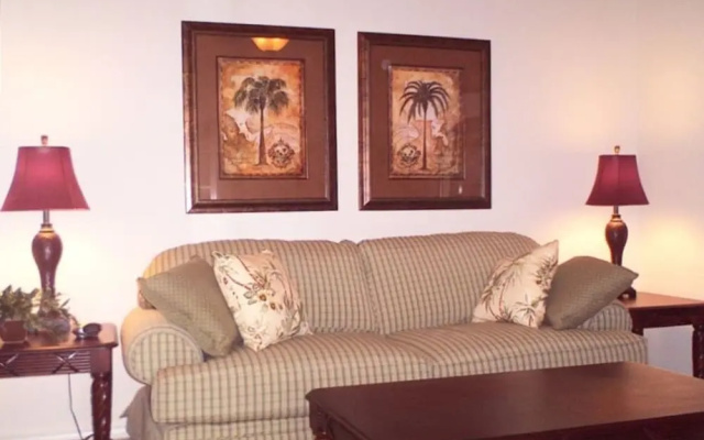 3 BR. Tommy Bahama